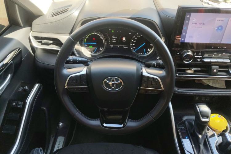 Used Toyota Highlander 2023 2.5L Smart Electric Hybrid Dual-Engine Four-Wheel Drive Prestige Version – 7 Seats Steering Wheel
