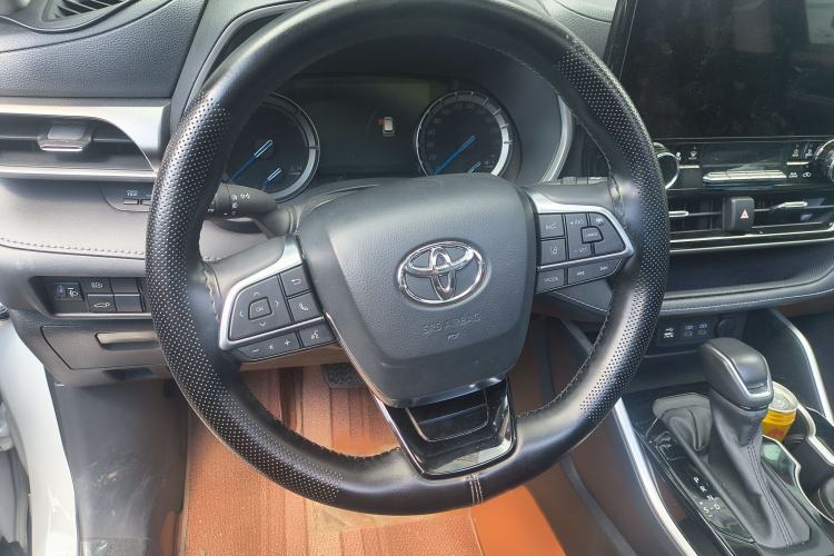 Used Toyota Highlander 2023 2.5L Smart Electric Hybrid Dual-Engine Four-Wheel Drive Prestige Version – 7 Seats Steering Wheel