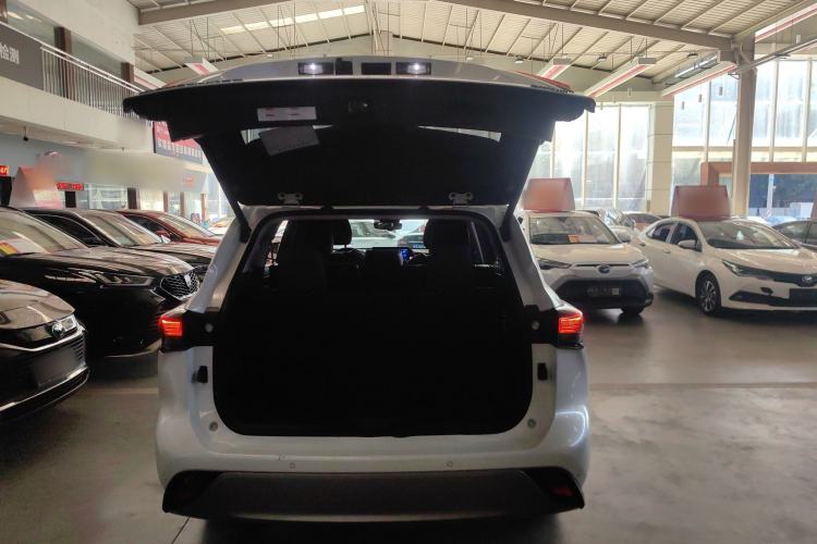 Used Toyota Highlander 2023 2.5L Smart Electric Hybrid Dual-Engine Four-Wheel Drive Prestige Version – 7 Seats Trunk
