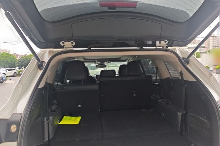 Used Toyota Highlander 2023 2.5L Smart Electric Hybrid Dual-Motor All-Wheel-Drive Luxury 7-Seater Trunk