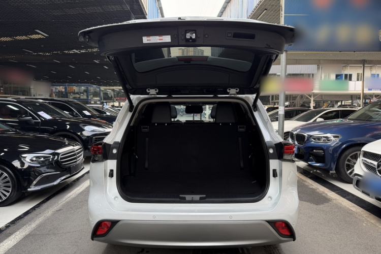 Used Toyota Highlander 2023 2.5L Smart Electric Hybrid Dual-Engine Four-Wheel Drive Prestige Version – 7 Seats Trunk