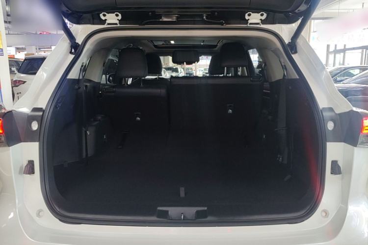 Used Toyota Highlander 2023 2.5L Smart Electric Hybrid Dual-Engine Four-Wheel Drive Prestige Version – 7 Seats Trunk