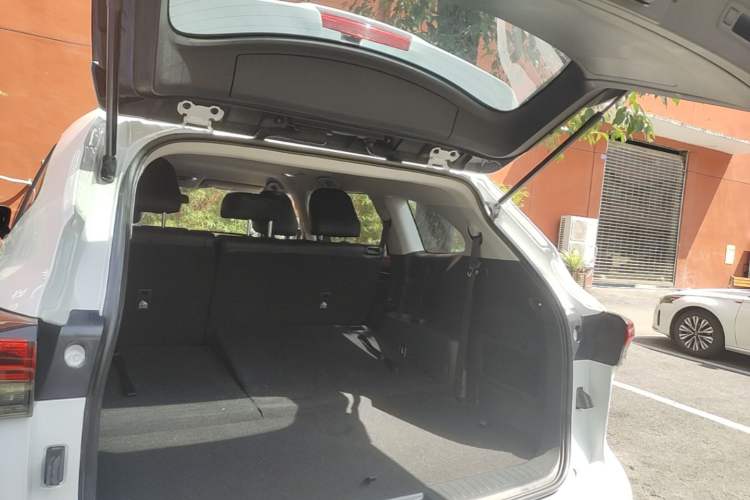 Used Toyota Highlander 2023 2.5L Smart Electric Hybrid Dual-Engine 4x4 Elite Edition 7 Seats Trunk