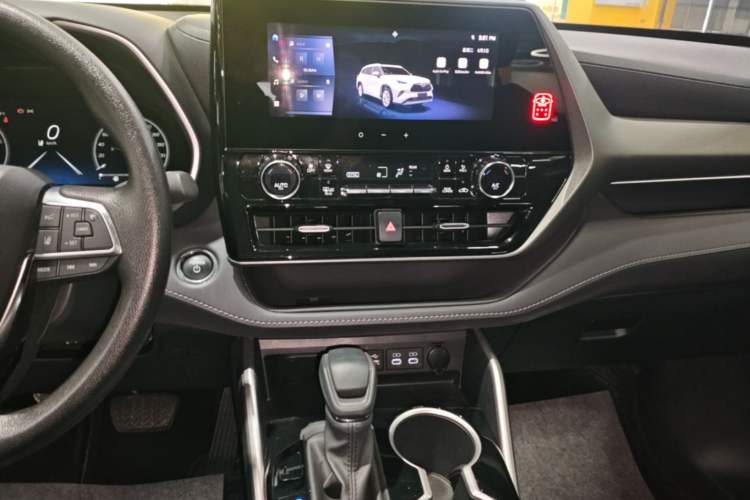 Used Toyota Highlander 2024 2.5L Smart Electric Hybrid Dual-Engine Two-Wheel Drive Elite Version 7 Seats Audio And AC Panel