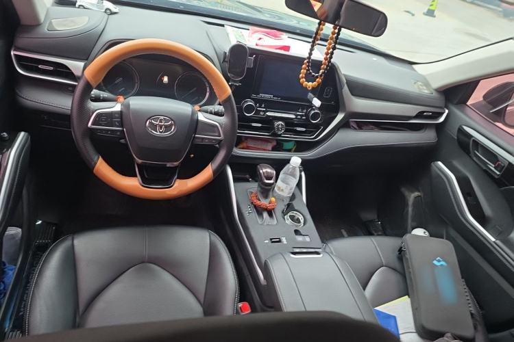 Used Toyota Highlander 2024 2.5L Smart Electric Hybrid Dual-Engine Two-Wheel Drive Elite Version 7 Seats Center Console