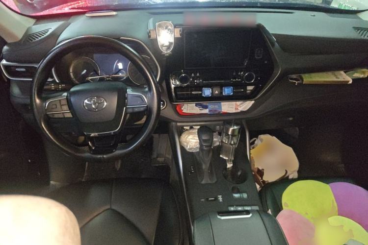Used Toyota Highlander 2024 2.5L Smart e-Power Dual-Motor All-Wheel-Drive Elite Version – 7 Seats Center Console