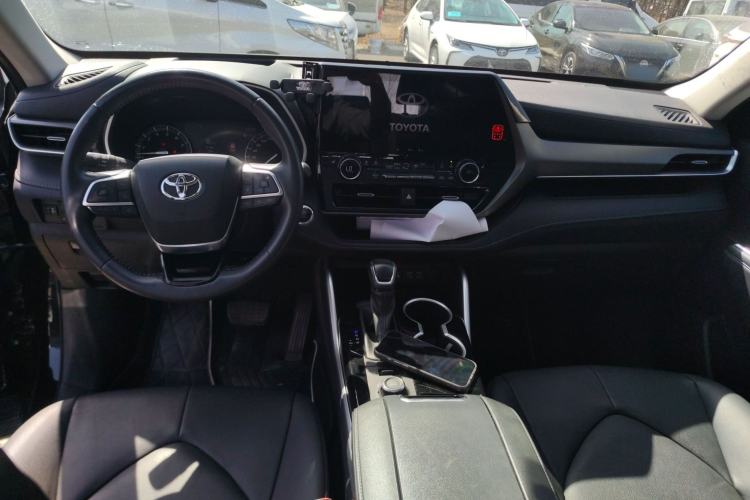 Used Toyota Highlander 2024 380T Four-Wheel Drive Luxury Version 7 Seats Center Console