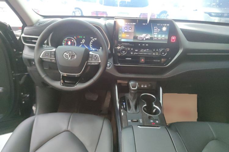 Used Toyota Highlander 2024 2.5L Smart Electric Hybrid Dual-Engine Four-Wheel Drive Prestige Version – 7 Seats Center Console