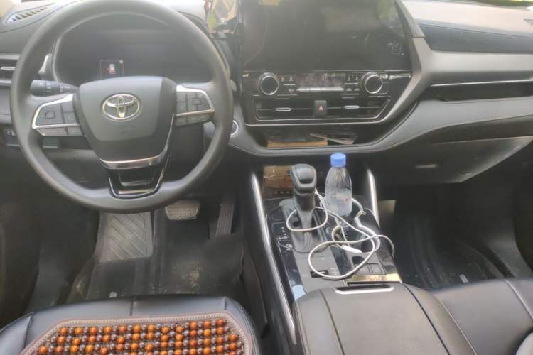 Used Toyota Highlander 2024 2.5L Smart Electric Hybrid Dual-Engine Two-Wheel Drive Elite Version 7 Seats Center Console