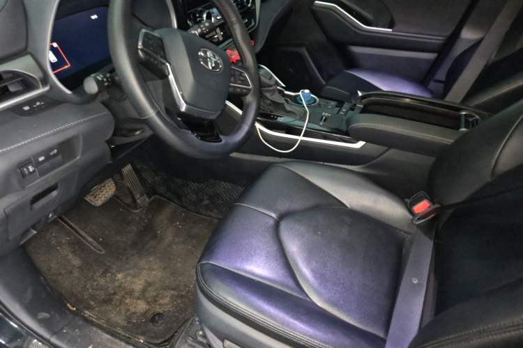 Used Toyota Highlander 2024 2.5L Smart Electric Hybrid Dual-Motor Two-Wheel-Drive Elite Edition 5 Seats Driver Seat