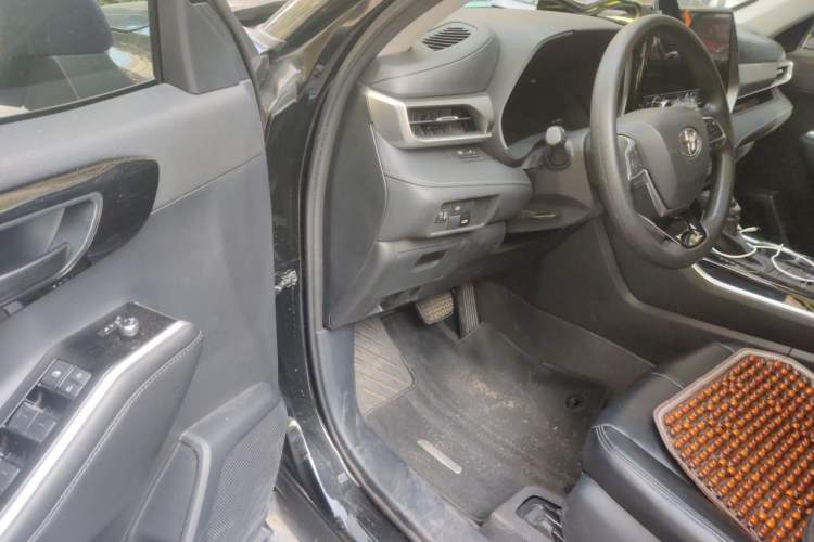 Used Toyota Highlander 2024 2.5L Smart Electric Hybrid Dual-Engine Two-Wheel Drive Elite Version 7 Seats Driver Seat