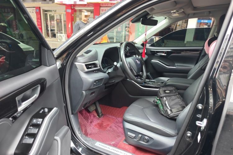 Used Toyota Highlander 2024 2.5L Smart Electric Hybrid Dual-Motor Two-Wheel Drive Luxury Version 7 Seats Driver Seat