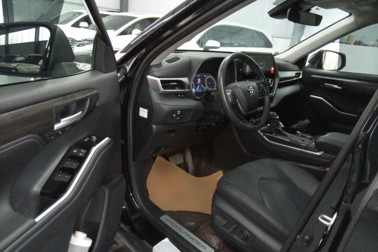 Used Toyota Highlander 2024 2.5L Smart Electric Hybrid Dual-Engine Four-Wheel Drive Prestige Version – 7 Seats Driver Seat