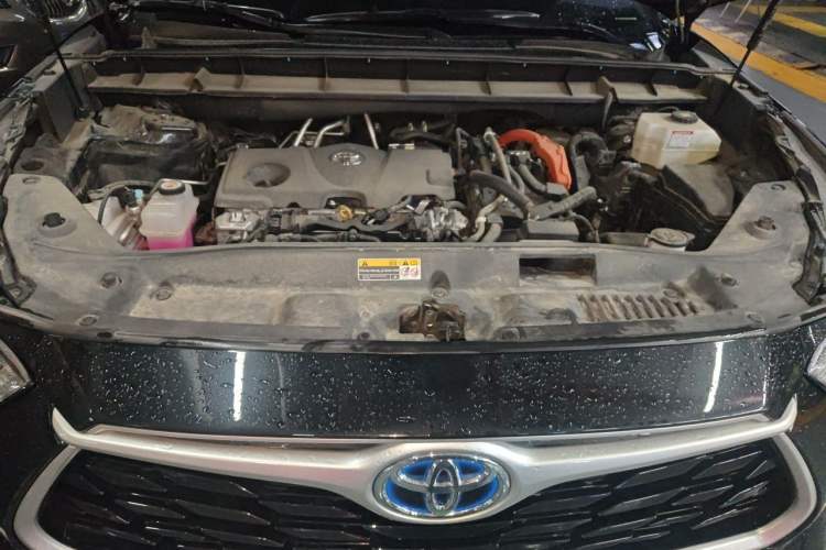 Used Toyota Highlander 2024 2.5L Smart e-Power Dual-Motor All-Wheel-Drive Elite Version – 7 Seats Engine Bay