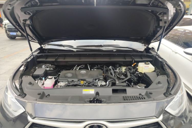 Used Toyota Highlander 2024 2.5L Smart Electric Hybrid Dual-Motor Two-Wheel Drive Luxury Version 7 Seats Engine Bay