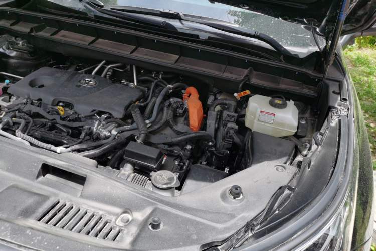 Used Toyota Highlander 2024 2.5L Smart Electric Hybrid Dual-Engine Four-Wheel Drive Prestige Version – 7 Seats Engine Bay Left