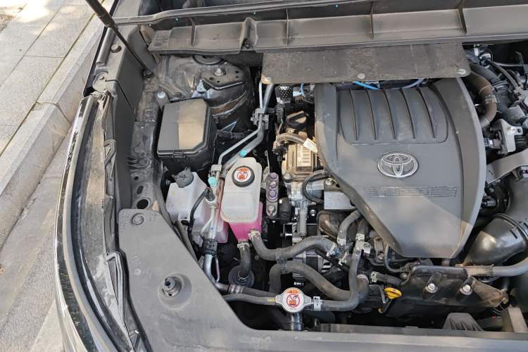 Used Toyota Highlander 2024 380T Four-Wheel Drive Prestige Version 7 Seats Engine Bay Right