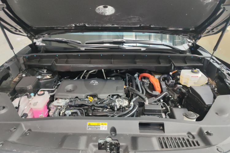 Used Toyota Highlander 2024 2.5L Smart Electric Hybrid Dual-Engine Four-Wheel Drive Prestige Version – 7 Seats Engine Bay