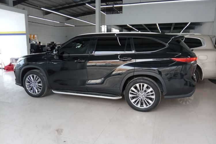 Used Toyota Highlander 2024 2.5L Smart Electric Hybrid Dual-Engine Four-Wheel Drive Prestige Version – 7 Seats Exterior 3