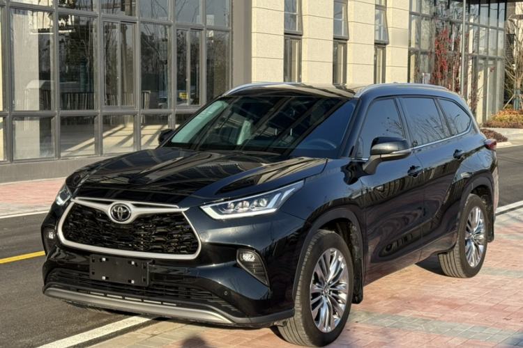 Used Toyota Highlander 2024 2.5L Smart Electric Hybrid Dual-Engine Four-Wheel Drive Prestige Version – 7 Seats Exterior 3