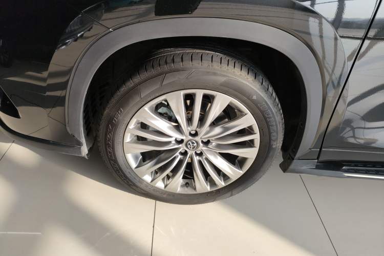 Used Toyota Highlander 2024 2.5L Smart Electric Hybrid Dual-Engine Four-Wheel Drive Prestige Version – 7 Seats Exterior 4