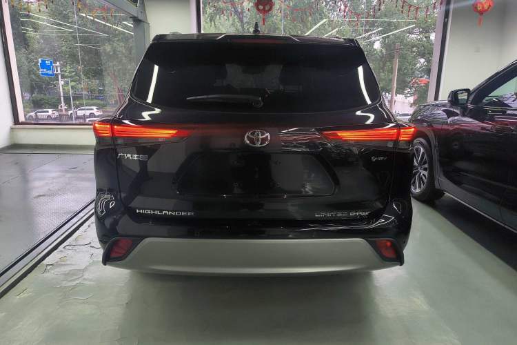Used Toyota Highlander 2024 2.5L Smart e-Power Dual-Motor All-Wheel-Drive Supreme Edition – 7 Seats Exterior 4