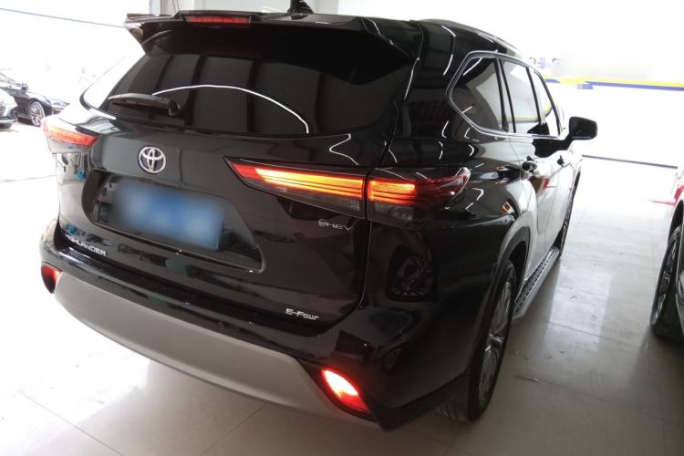 Used Toyota Highlander 2024 2.5L Smart Electric Hybrid Dual-Engine Four-Wheel Drive Prestige Version – 7 Seats Exterior 5