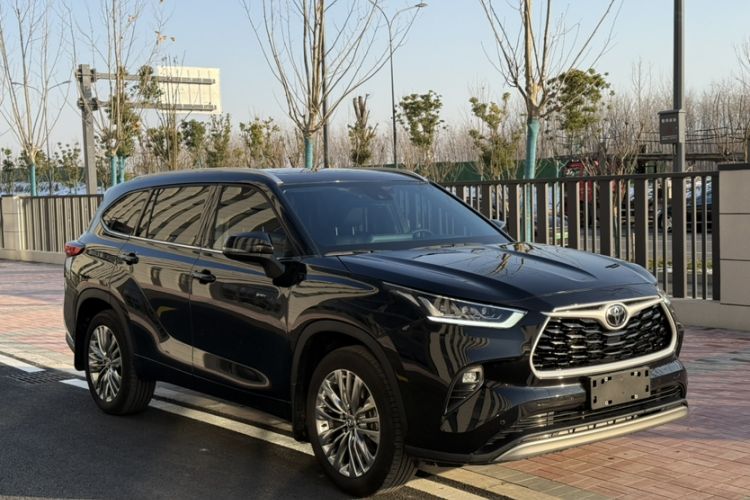 Used Toyota Highlander 2024 2.5L Smart Electric Hybrid Dual-Engine Four-Wheel Drive Prestige Version – 7 Seats Exterior 8
