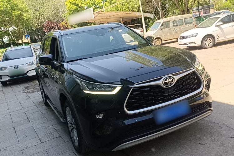Used Toyota Highlander 2024 2.5L Smart Electric Hybrid Dual-Motor All-Wheel-Drive Luxury 7-Seater Front Right 45 Deg