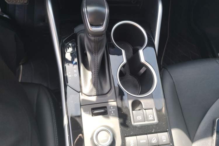Used Toyota Highlander 2024 380T Four-Wheel Drive Luxury Version 7 Seats Gear Lever