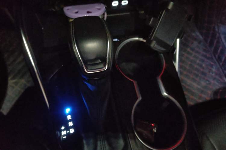 Used Toyota Highlander 2024 380T Four-Wheel Drive Prestige Version 7 Seats Gear Lever