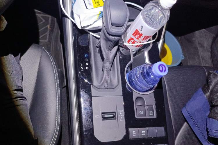 Used Toyota Highlander 2024 2.5L Smart Electric Hybrid Dual-Motor Two-Wheel-Drive Elite Edition 5 Seats Gear Lever