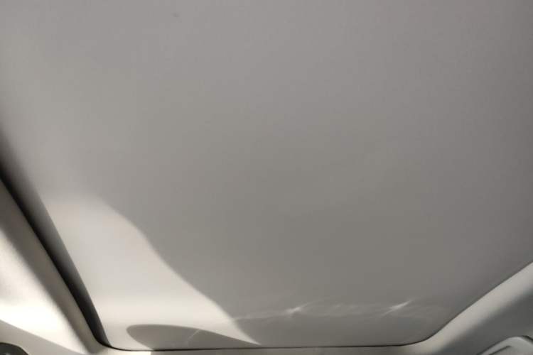 Used Toyota Highlander 2024 2.5L Smart Electric Hybrid Dual-Engine Four-Wheel Drive Prestige Version – 7 Seats Headliner