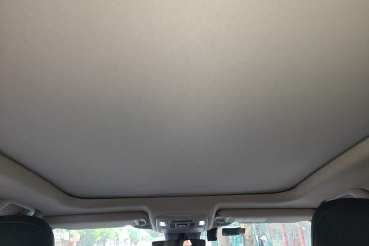 Used Toyota Highlander 2024 2.5L Smart Electric Hybrid Dual-Motor Two-Wheel Drive Luxury Version 7 Seats Headliner