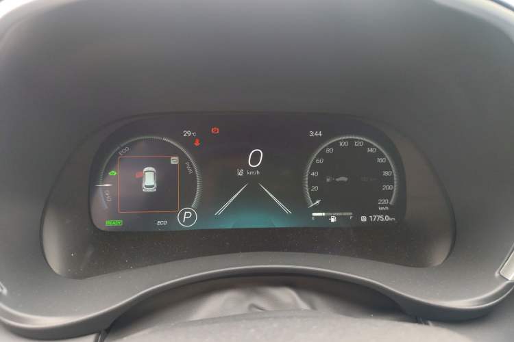 Used Toyota Highlander 2024 2.5L Smart Electric Hybrid Dual-Motor Two-Wheel Drive Luxury Version 7 Seats Instrument Cluster