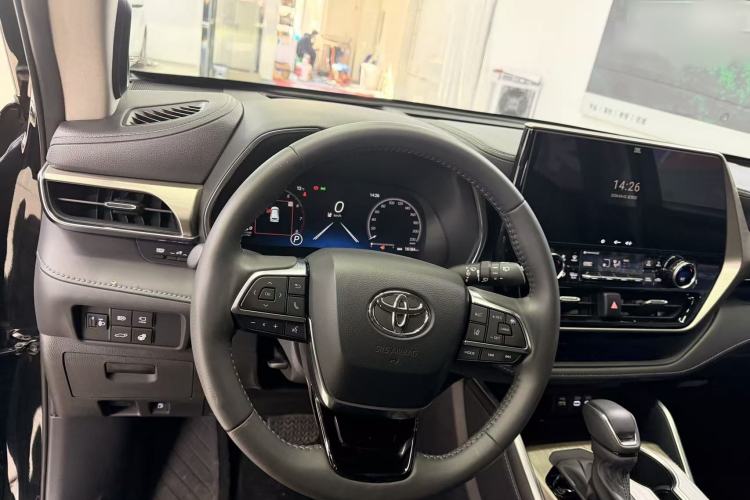 Used Toyota Highlander 2024 380T Four-Wheel Drive Ultimate 7-Seater Interior 2