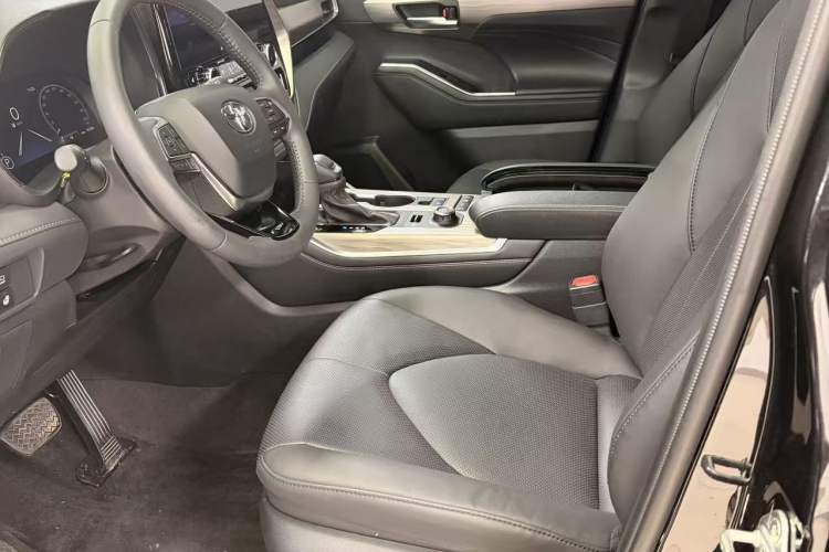 Used Toyota Highlander 2024 380T Four-Wheel Drive Ultimate 7-Seater Interior 7