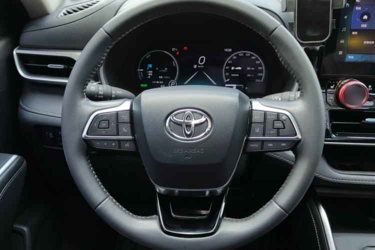 Used Toyota Highlander 2024 2.5L Smart Electric Hybrid Dual-Engine Four-Wheel Drive Prestige Version – 7 Seats Interior 8