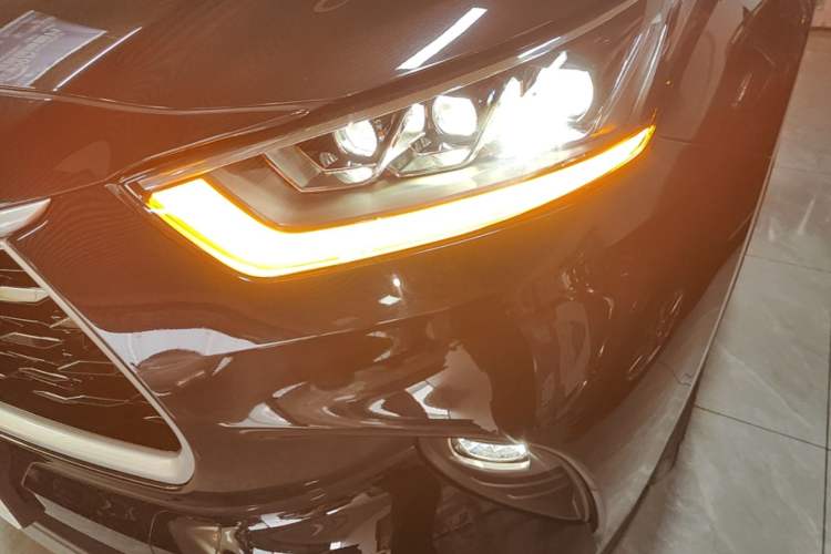 Used Toyota Highlander 2024 2.5L Smart Electric Hybrid Dual-Motor Two-Wheel-Drive Elite Edition 5 Seats Left Front Headlight