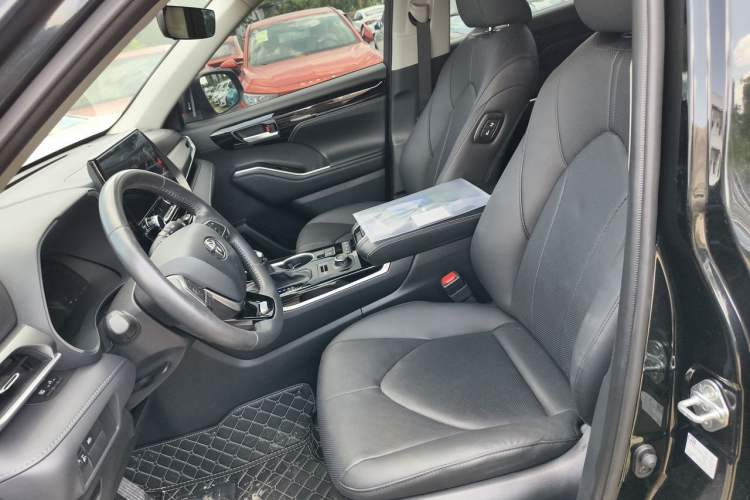 Used Toyota Highlander 2024 380T Four-Wheel Drive Luxury Version 7 Seats Left Front Seat