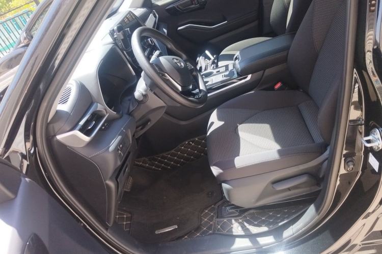 Used Toyota Highlander 2024 2.5L Smart e-Power Dual-Motor All-Wheel-Drive Elite Version – 7 Seats Left Front Seat