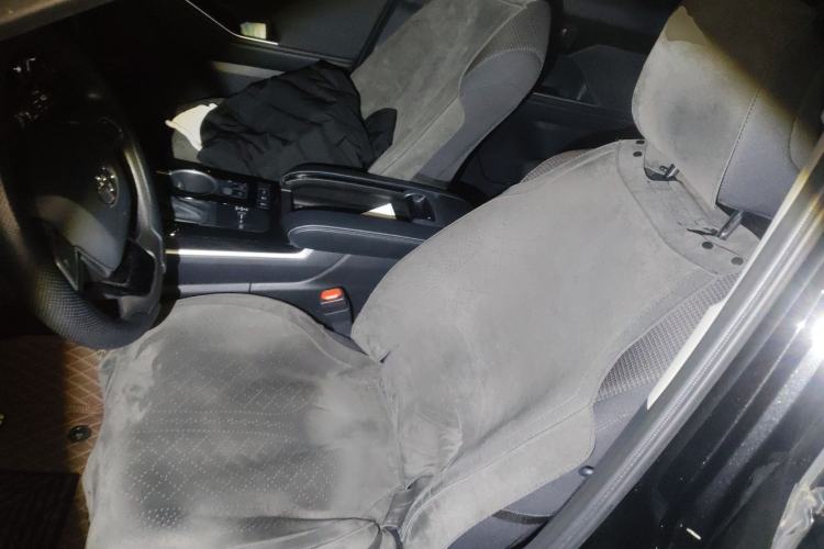 Used Toyota Highlander 2024 2.5L Smart e-Power Dual-Motor All-Wheel-Drive Elite Version – 7 Seats Left Front Seat