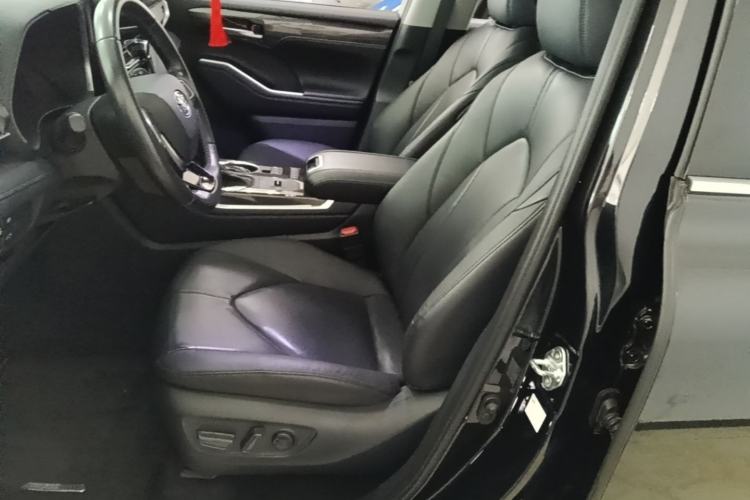 Used Toyota Highlander 2024 2.5L Smart Electric Hybrid Dual-Engine Four-Wheel Drive Prestige Version – 7 Seats Left Front Seat