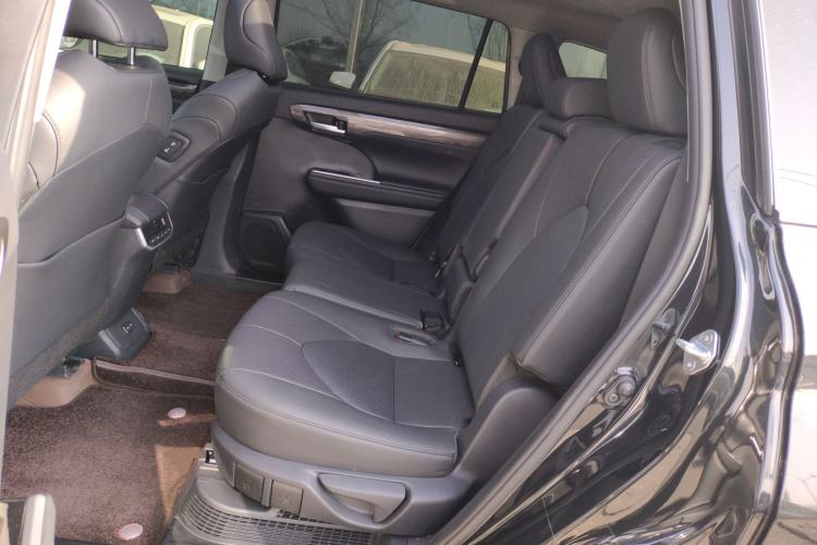 Used Toyota Highlander 2024 2.5L Smart Electric Hybrid Dual-Engine Four-Wheel Drive Prestige Version – 7 Seats Left Rear Seat