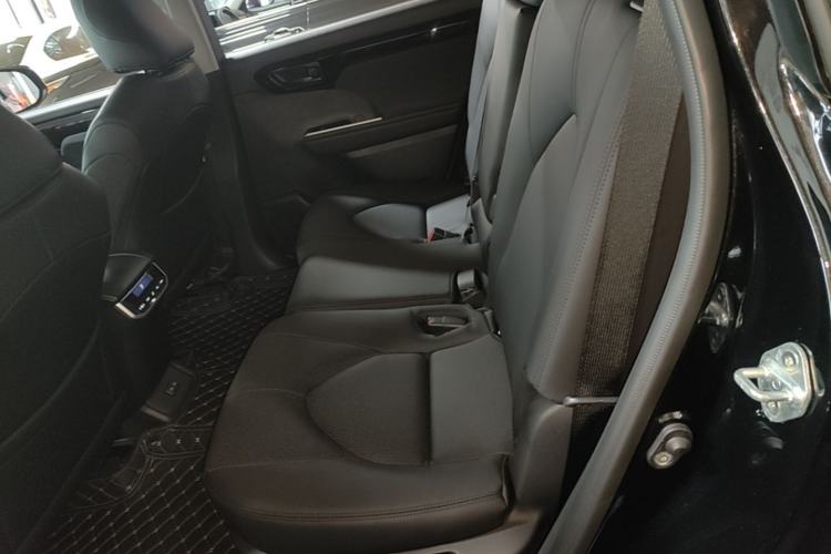 Used Toyota Highlander 2024 2.5L Smart Electric Hybrid Dual-Motor Two-Wheel-Drive Elite Edition 5 Seats Left Rear Seat