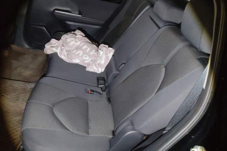 Used Toyota Highlander 2024 2.5L Smart e-Power Dual-Motor All-Wheel-Drive Elite Version – 7 Seats Left Rear Seat