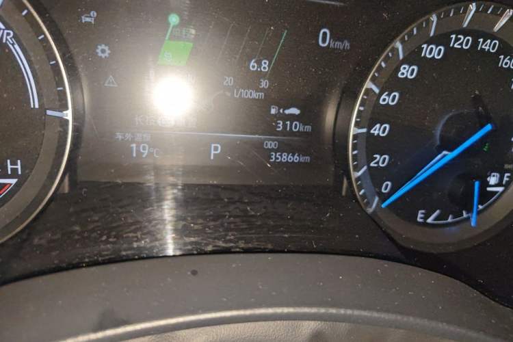 Used Toyota Highlander 2024 2.5L Smart e-Power Dual-Motor All-Wheel-Drive Elite Version – 7 Seats Odometer Close Up