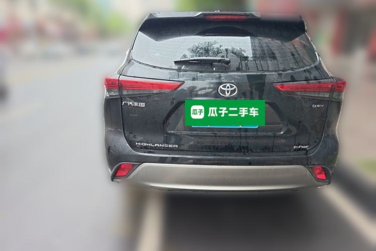 Used Toyota Highlander 2024 2.5L Smart Electric Hybrid Dual-Motor Two-Wheel Drive Luxury Version 7 Seats Rear