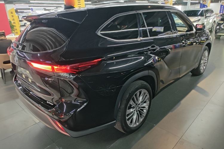 Used Toyota Highlander 2024 2.5L Smart Electric Hybrid Dual-Engine Four-Wheel Drive Prestige Version – 7 Seats Rear Right 45 Deg