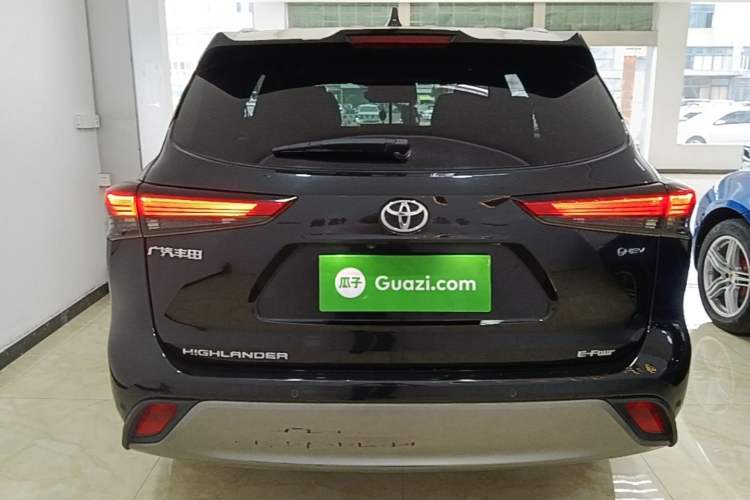 Used Toyota Highlander 2024 2.5L Smart Electric Hybrid Dual-Engine Four-Wheel Drive Prestige Version – 7 Seats Rear